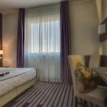 فندق Quality Palace 4*