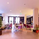 Quality Palace 4* مونتيروتوندو