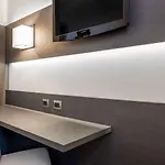 Quality Palace 4* مونتيروتوندو