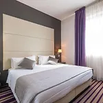 Quality Palace فندق مونتيروتوندو