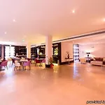 Quality Palace 4*