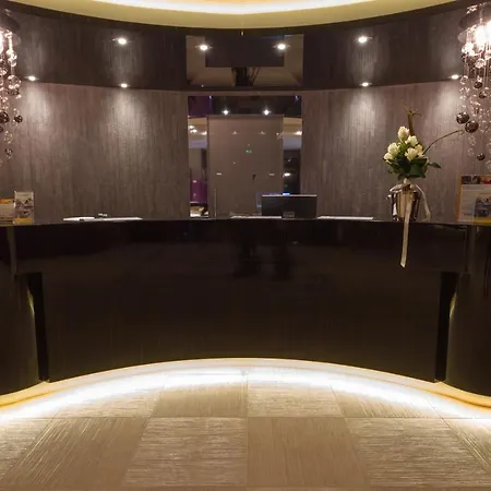 كواليتي جرين بالاس 4* مونتيروتوندو