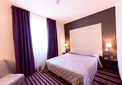 Quality Palace ホテル 4*